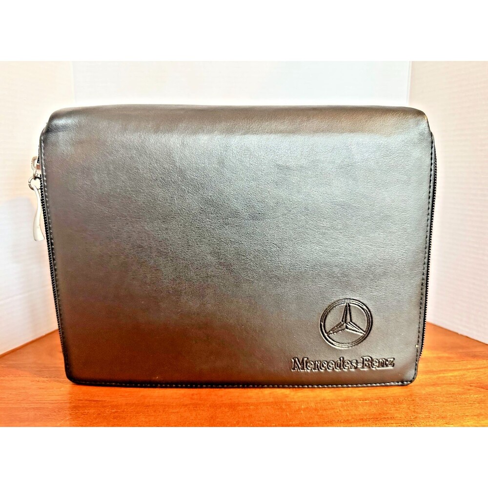 2006 Mercedes Benz E-350 Owner's Manual Package / Booklets